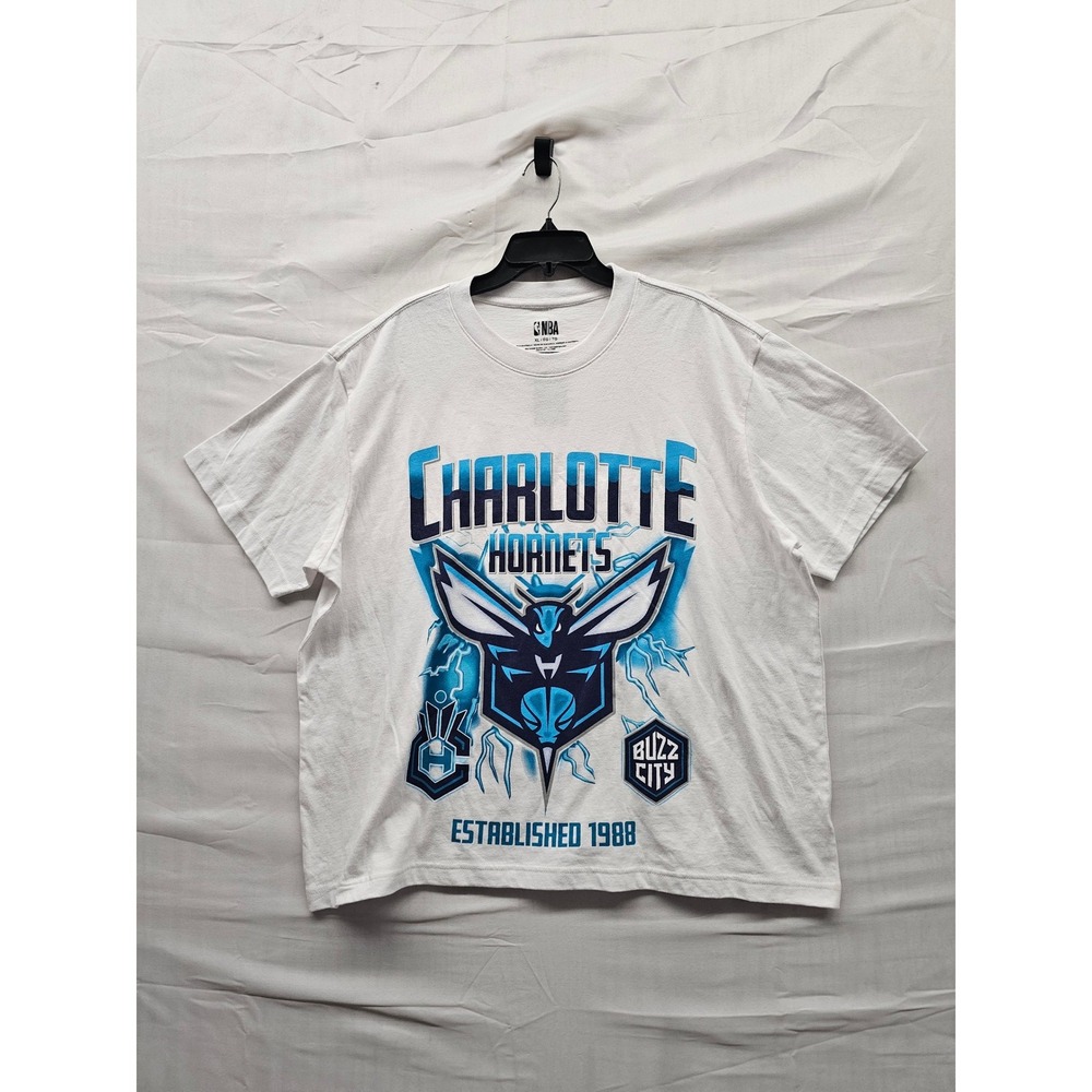 NBA Mens Charlotte Hornets Graphic T-Shirt White Cotton Athletic Size XL